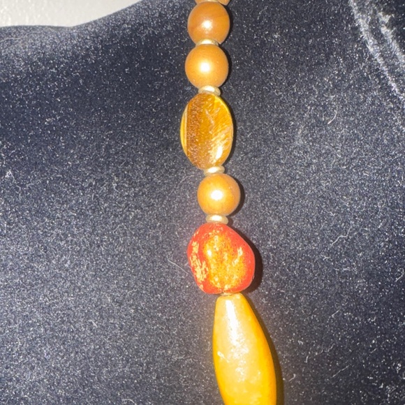 Necklace - Picture 3 of 9